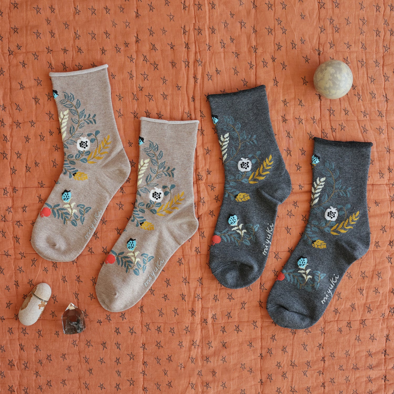 新品　松尾ミユキ　タペストリー ラグ　110×153cm　プランツ バード　鳥 松尾ミユキ タペストリーラグ プランツ バード（アイボリー