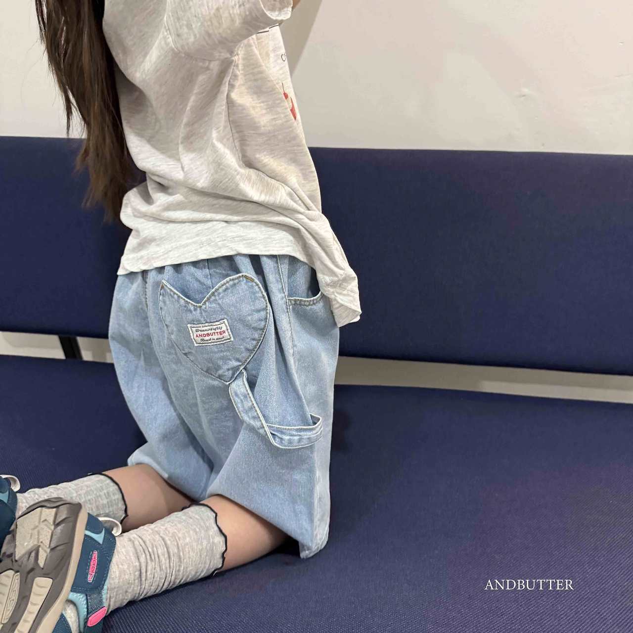 【and butter】ハートループパンツ ライトブルー 130~140cm