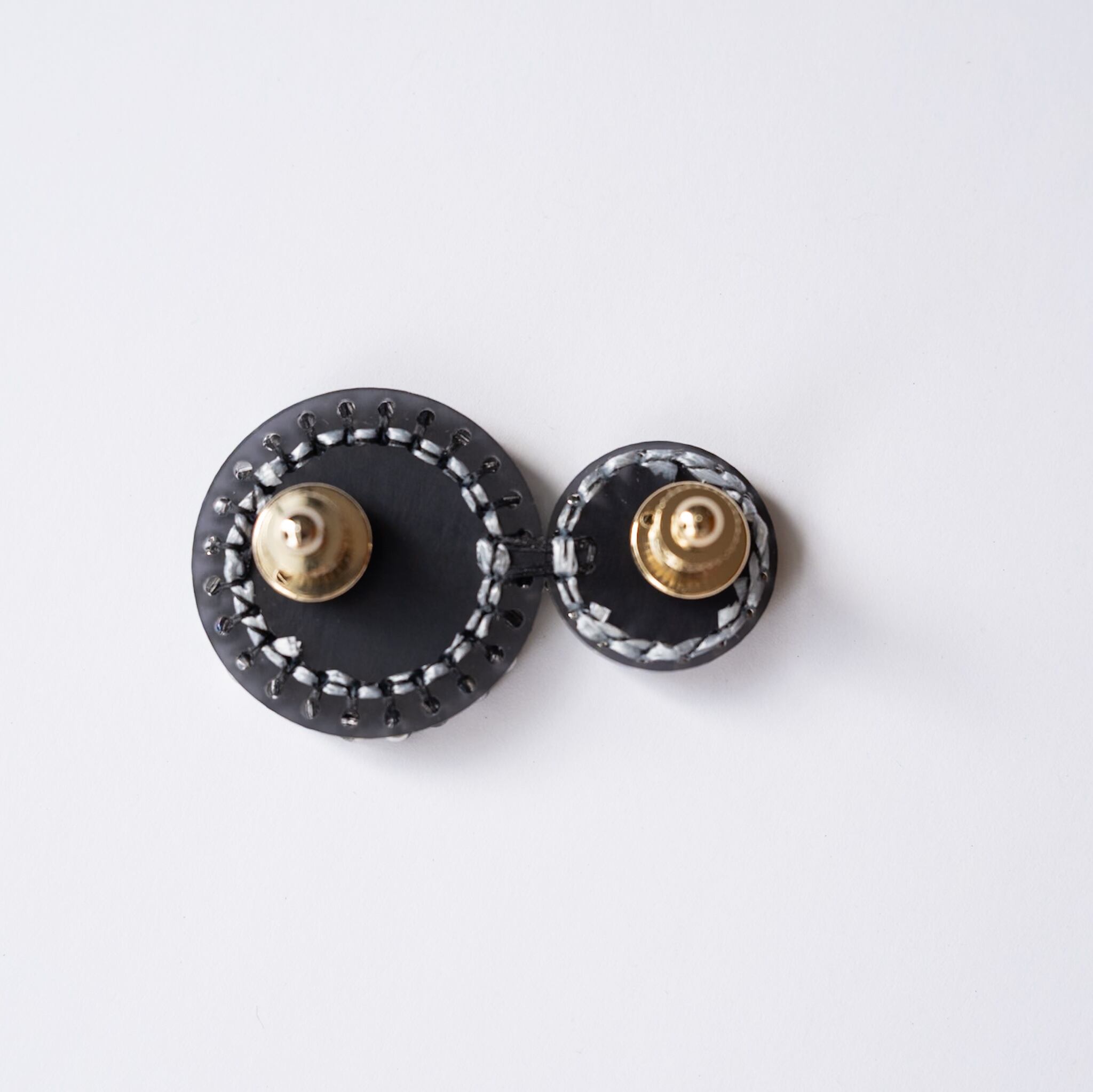 Φ30+Φ20 connect brooch [02]