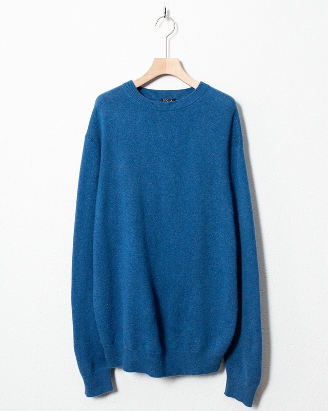 cashmere knitted sweater / COLOR:BLUE