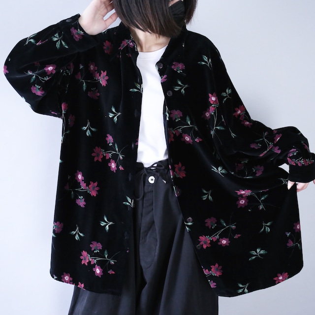 black base flower art pattern over silhouette velours shirt