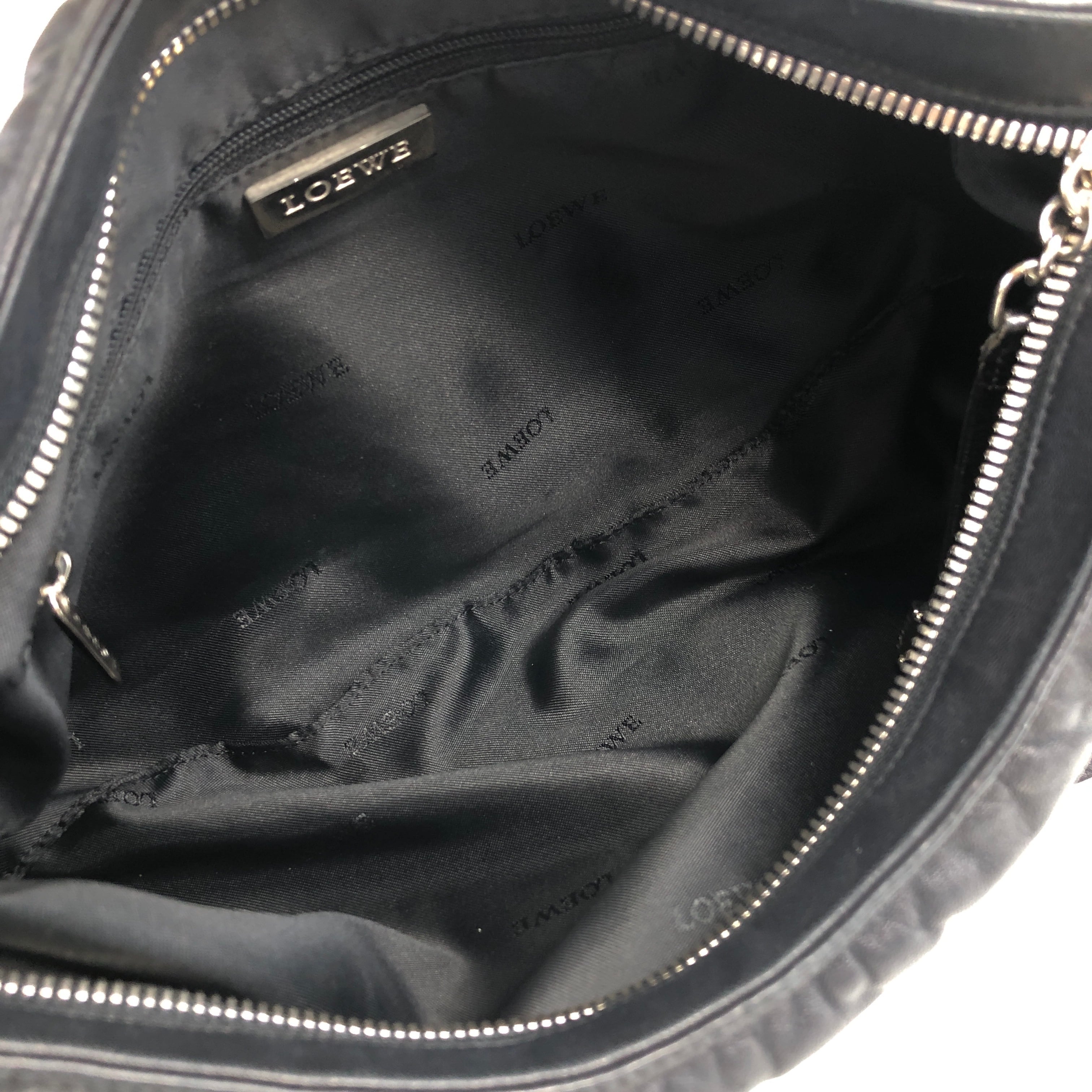 LOEWE ロエベ ショルダーバッグ ブラック アナグラム ナッパレザー