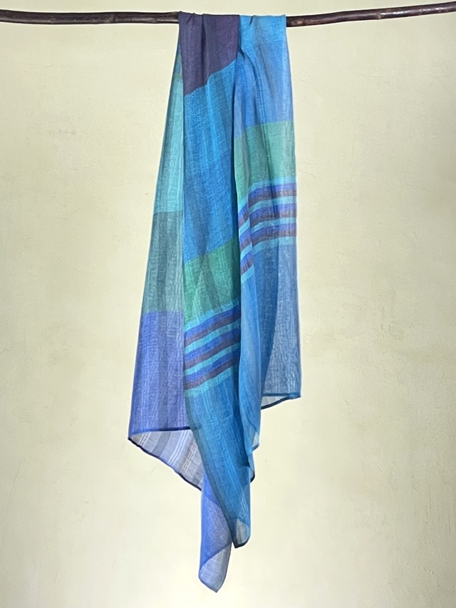 絹からみ織り布（ストール) ～青 × 青緑 × 紫 ×  ストライプ～　Silk leno weaving cloth (scarf) ～blue × blue green × purple × stripe～