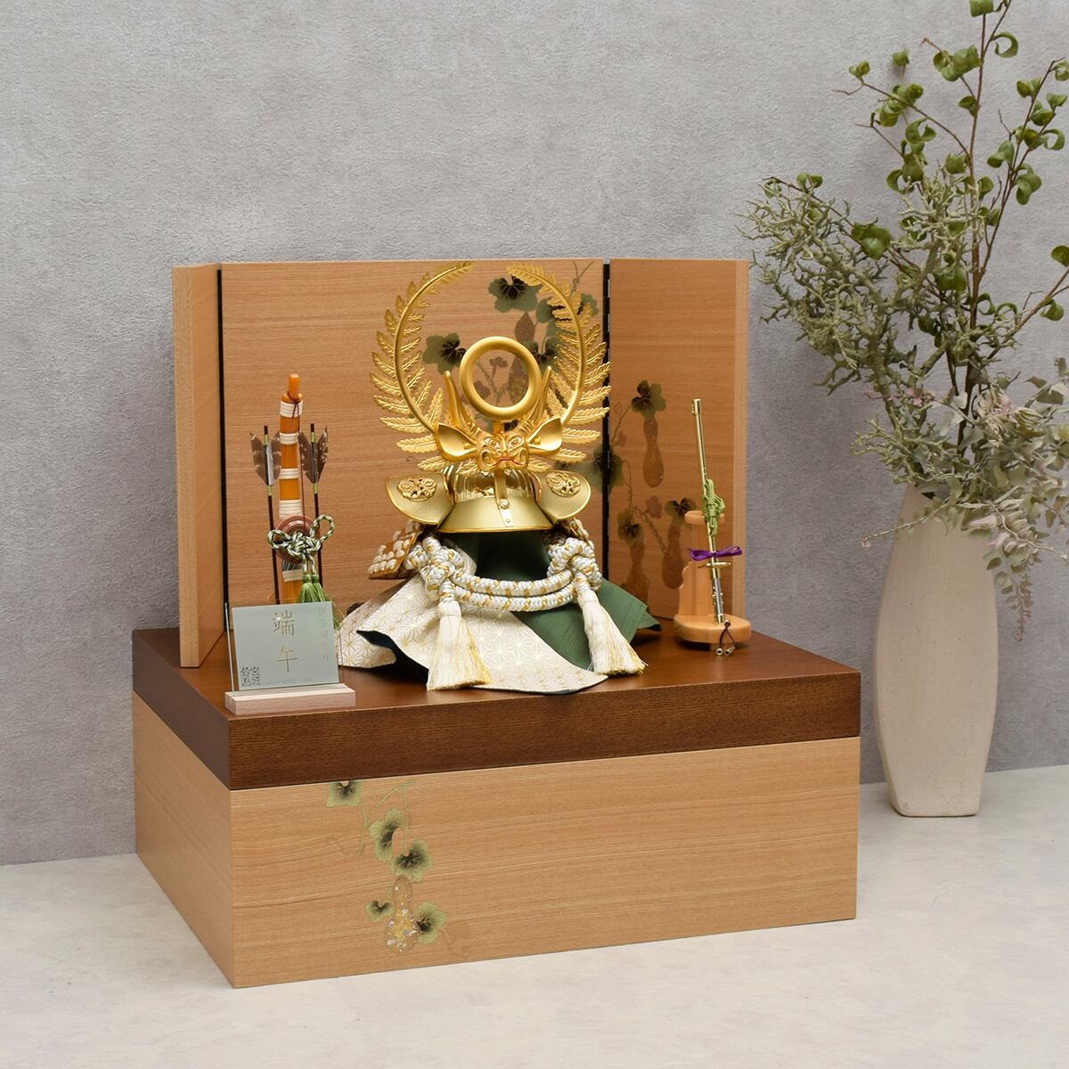 兜飾り 和楽 黄金の徳川家康公兜 収納上手 おしゃれ モダン 今どき コンパクト 五月人形 端午の節句 Suzutame Onlineshop Vogue