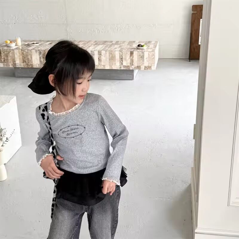 ネックフリルリブトップス