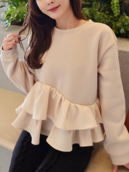 フリルペプラムプルオーバー