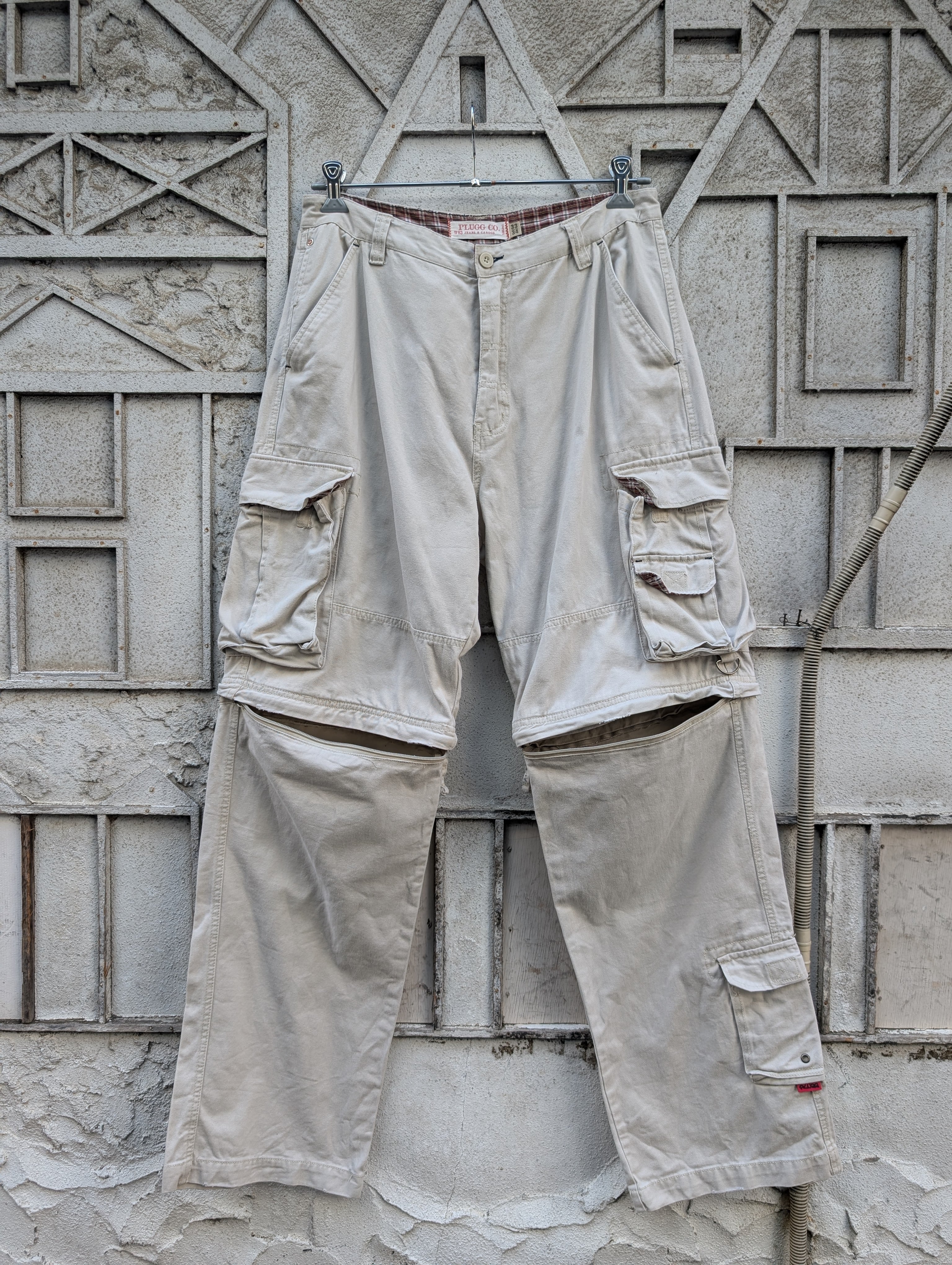 "PLUGG CO" convertible cargo pants