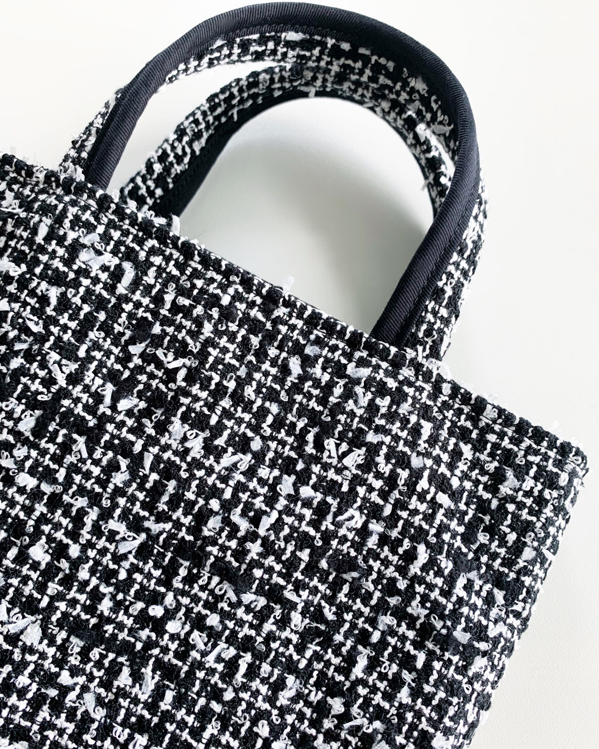 BIBI bag. “MINI” tweed KURO 2023AW | BIBI bag presented by BIBI 