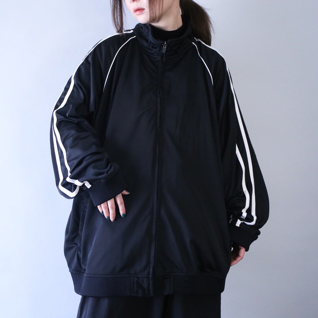 "black×white" good coloring over silhouette track jacket