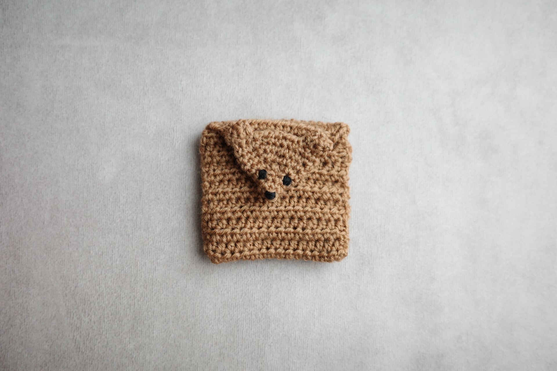 くまのミニミニましかくポーチ・キャメル(7×7cm)