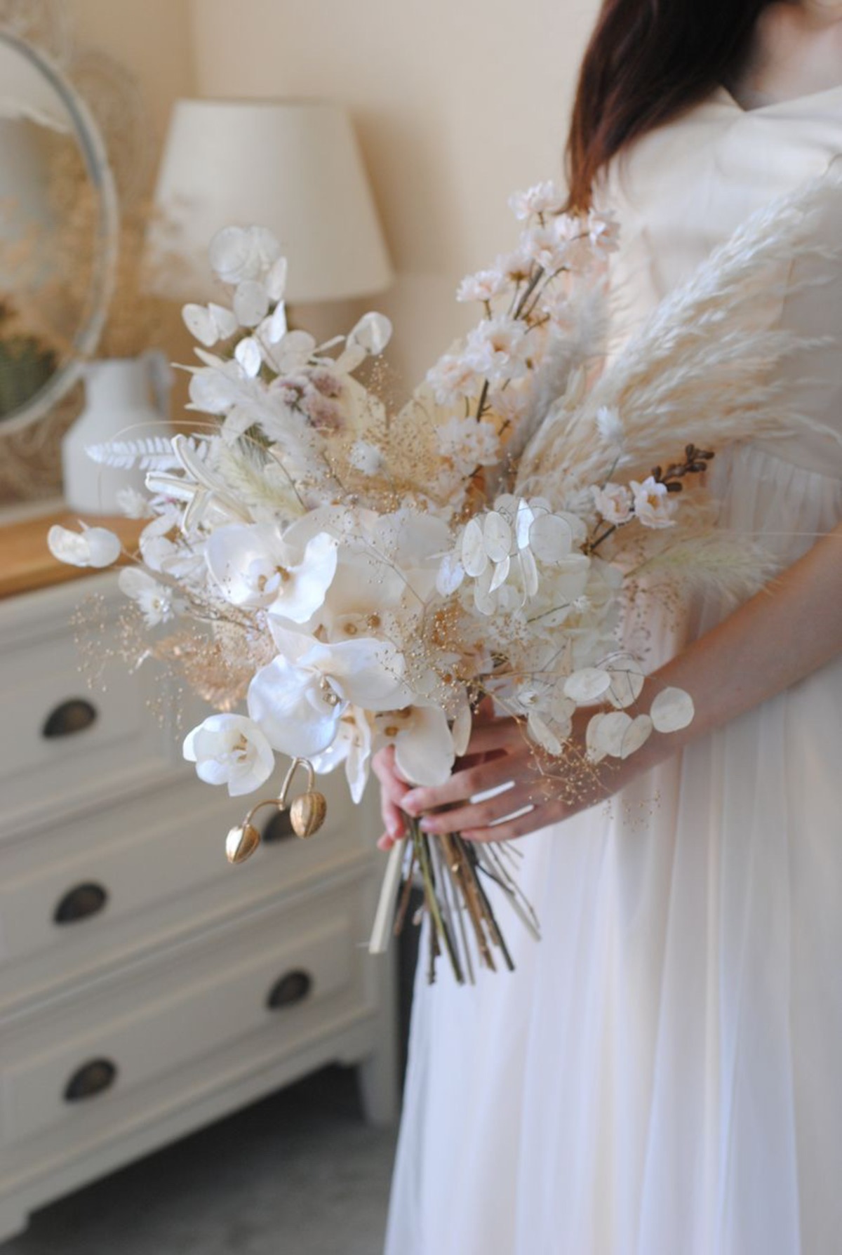ルナリアとファレノのweddingブーケ | lalanwedding