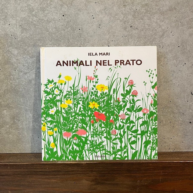 ANIMAL NEL PRATO