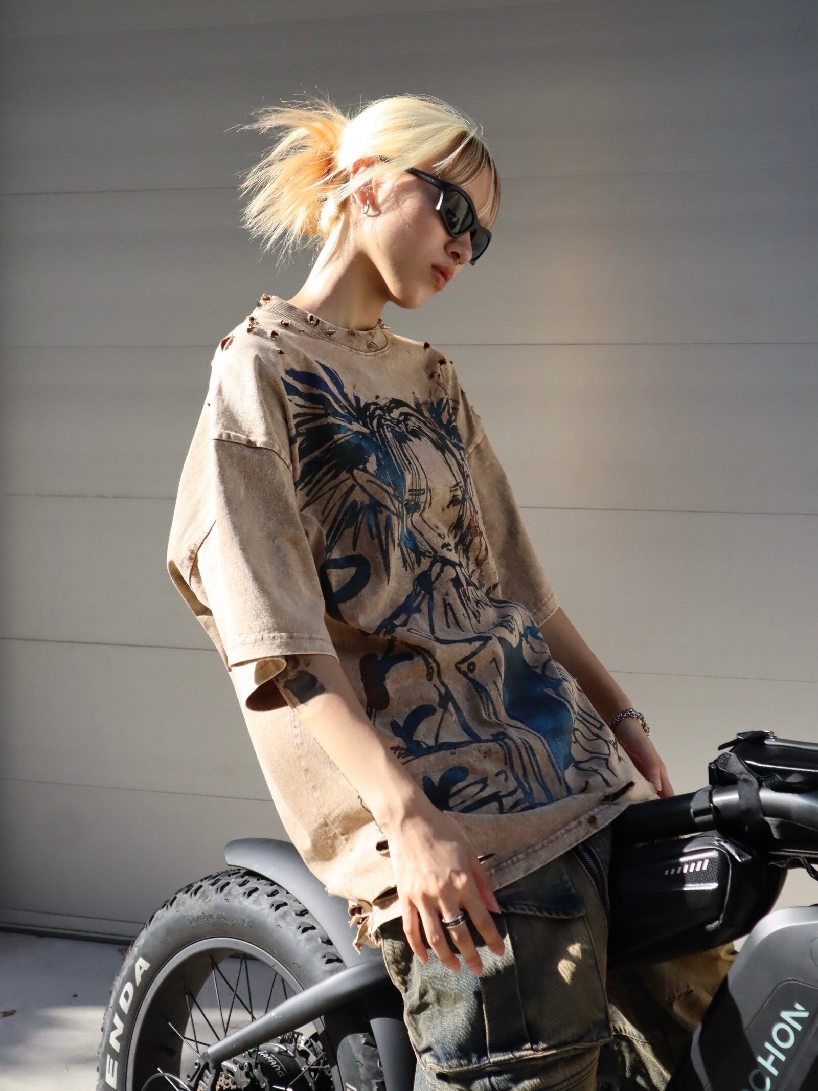 【LOVE KILLER ×REBLOM】damage shirts