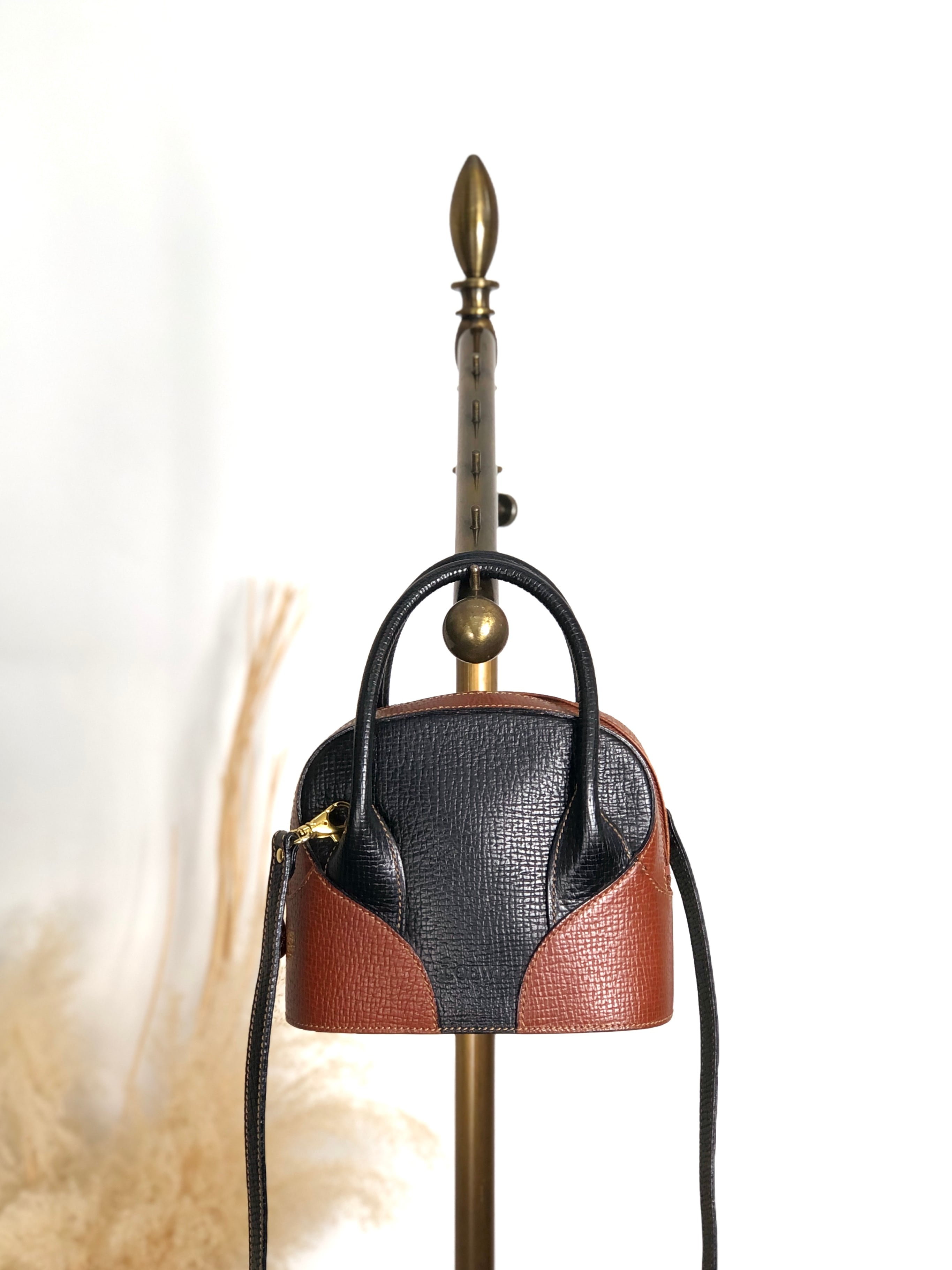 LOEWE ロエベ ショルダーバッグ ブラック ブラウン レザー バイカラー