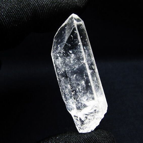水晶 原石 アーカンソー産 一点物 171-7224