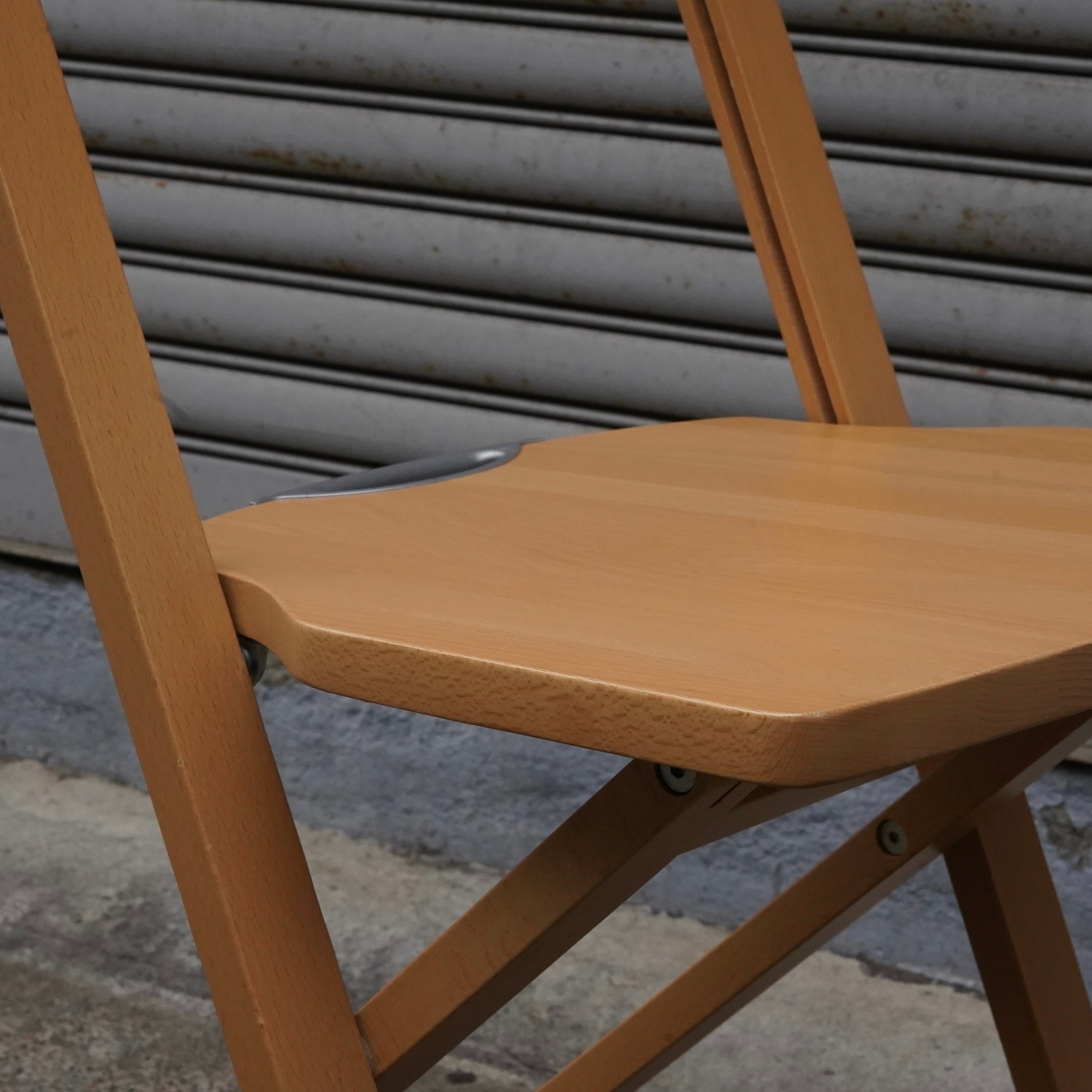 Calligaris OLIVIA 伸長式チェア | トリノス-torinoth- | 新宿区神楽坂