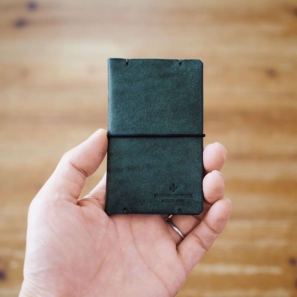 休日に持ち歩く名刺入れ【グリーン】（在庫あり） | セミオーダー
