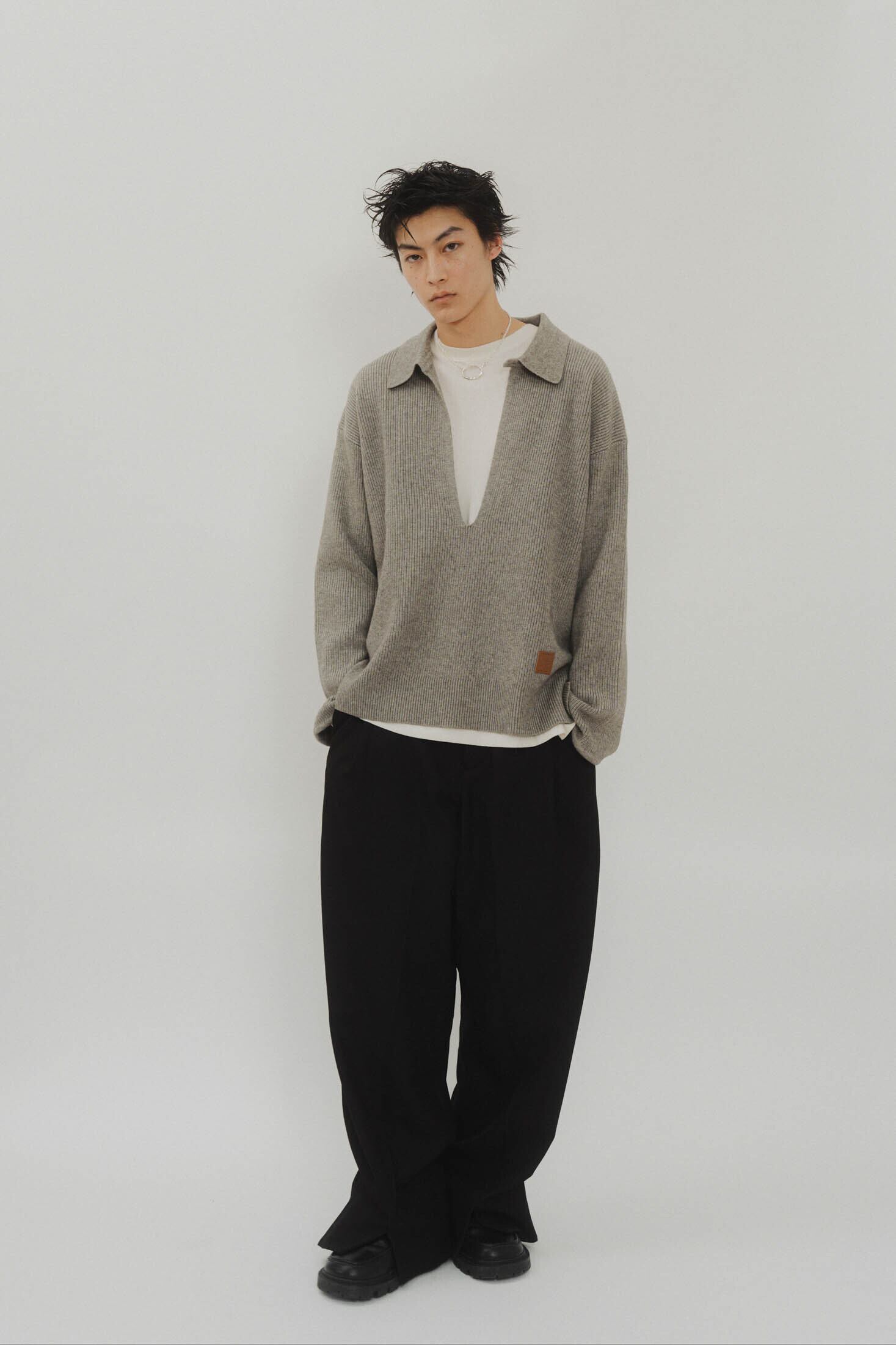 Knuth Marf】slit neck loose knit (unisex) / gray | PuKu