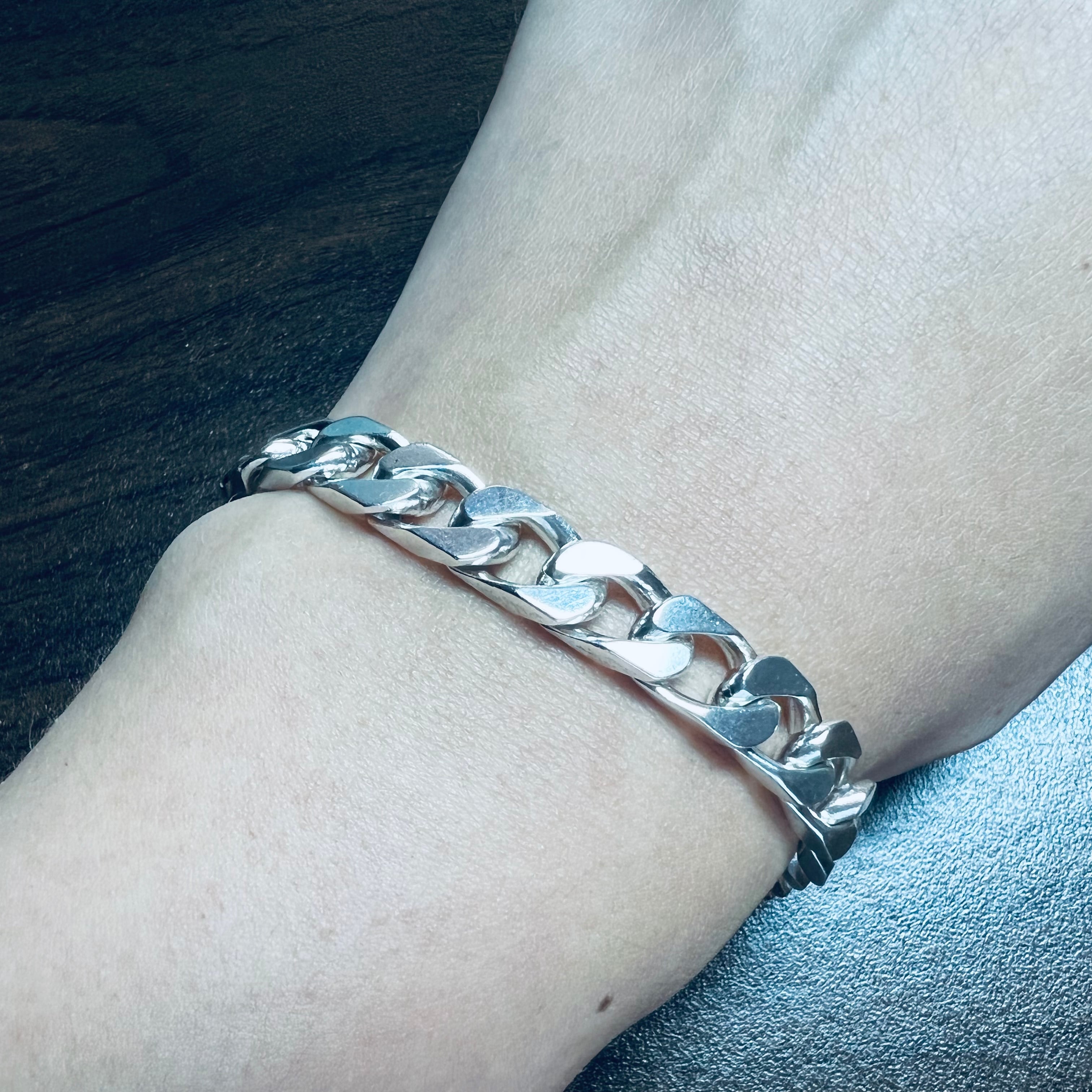 VINTAGE TIFFANY & CO. Curb Chain Bracelet Sterling Silver 