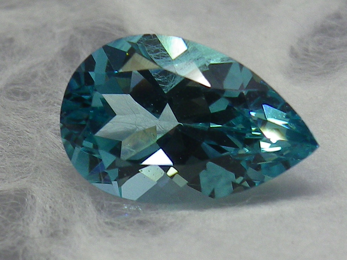 シンセティック パライバトルマリン 2 . 1 5 ct タイ産 # 392 | 宝石 