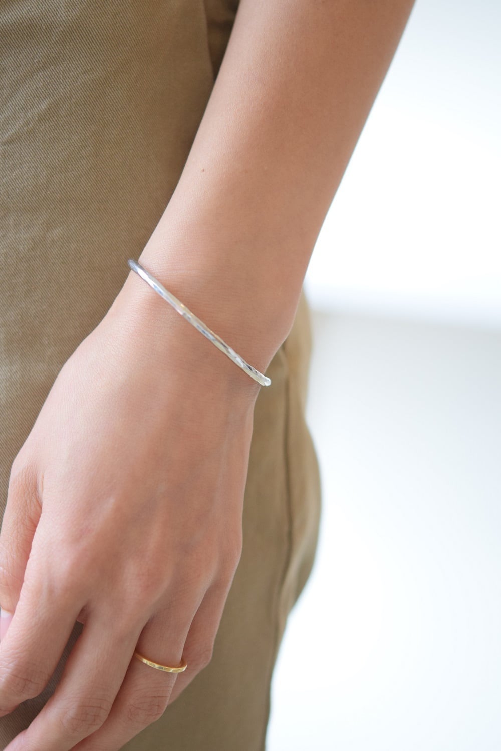 R（アール） バングル（M） | Futariya