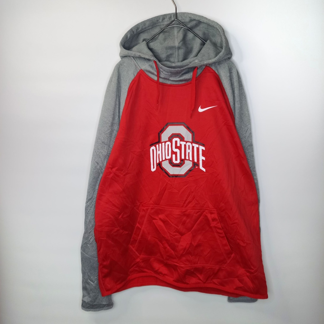 ナイキ　プルオーバー　スウェット　パーカー　サムホール　裏起毛　ビッグロゴ