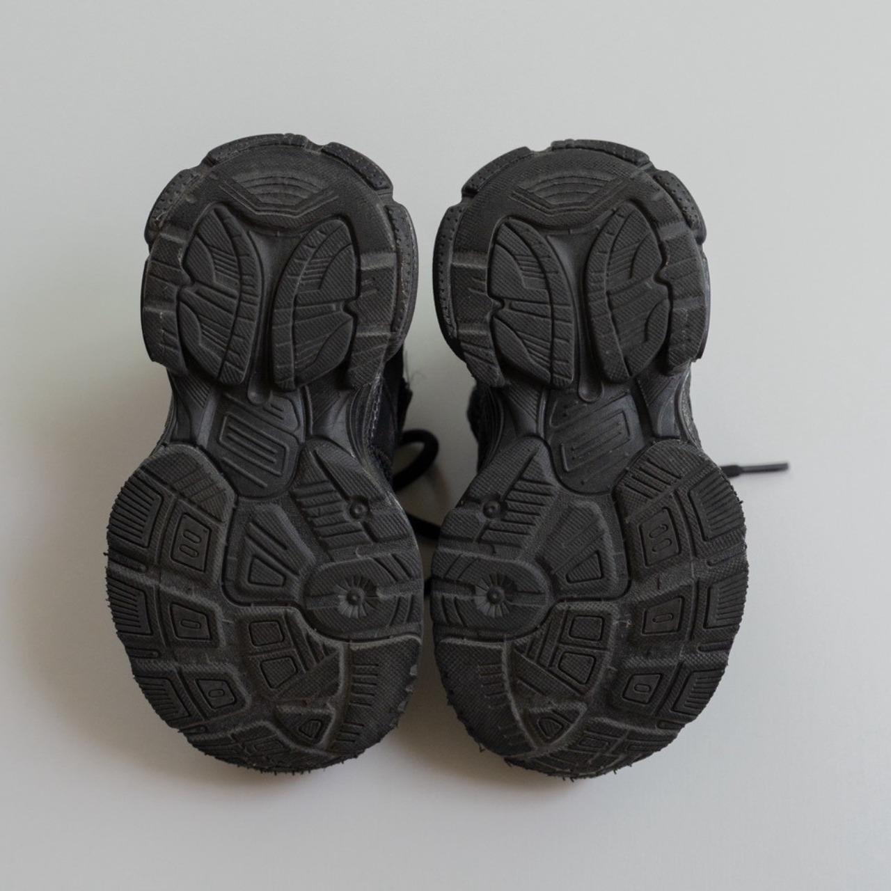 再入荷】vintage wolf sneaker | PADAM