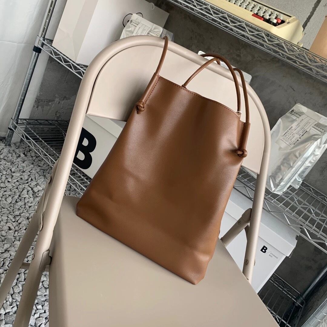 シンプルトートバッグ