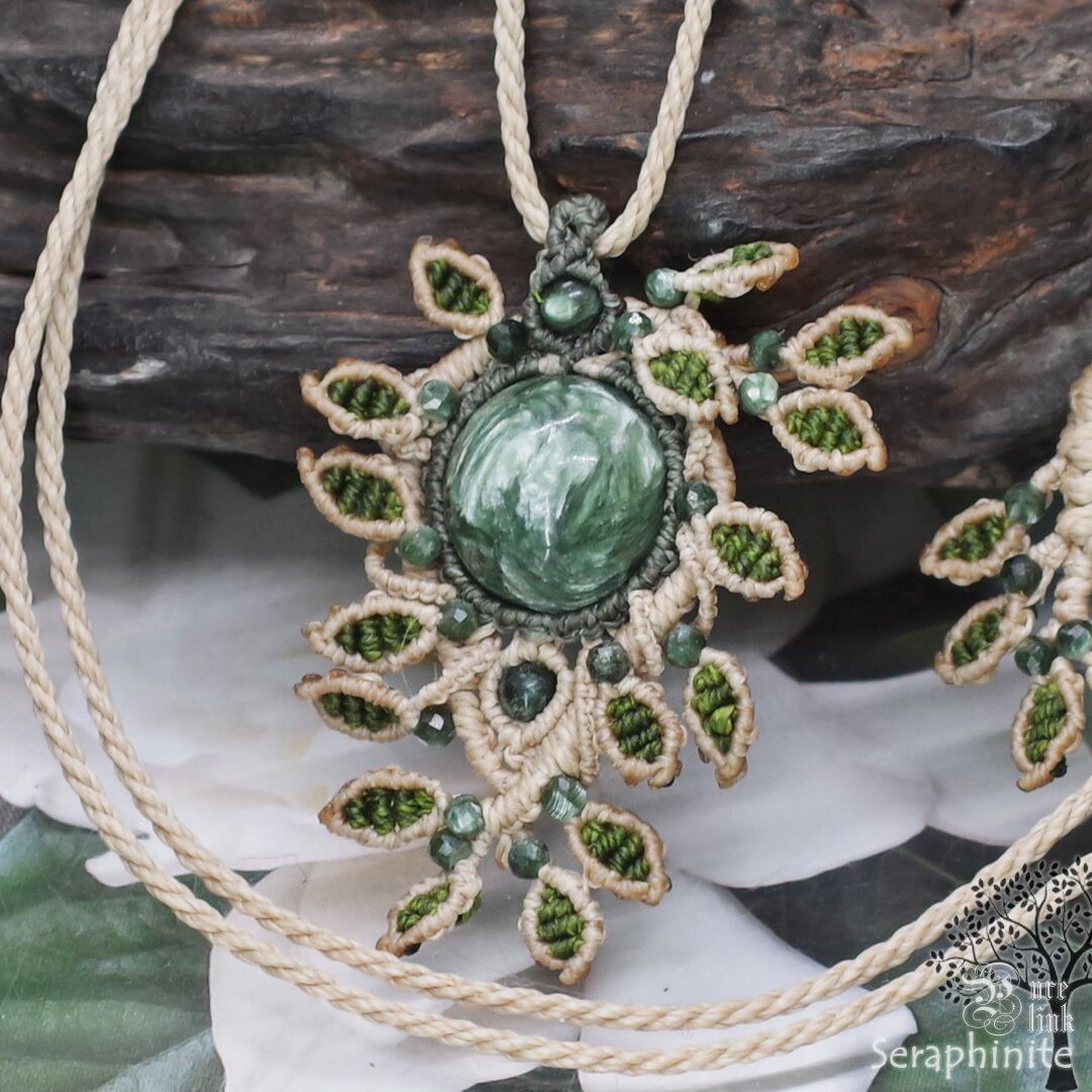 大天使の名を持つ緑魔石『セラフィナイト』生命の樹マクラメ編トップ