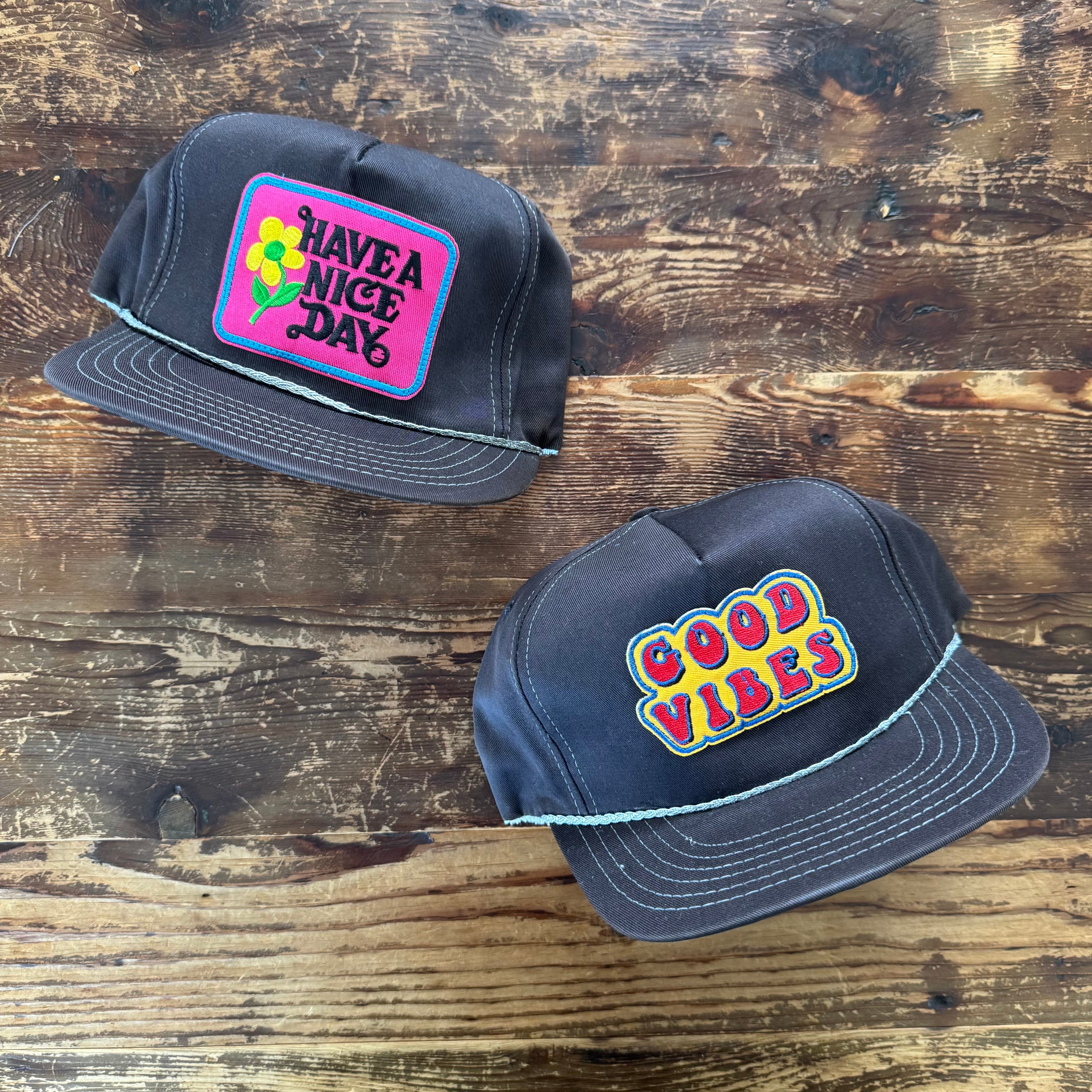 70's DEADSTOCK Brown Trucker Hat w Patch "Good Vibes" "HAVE A NICE DAY:)"