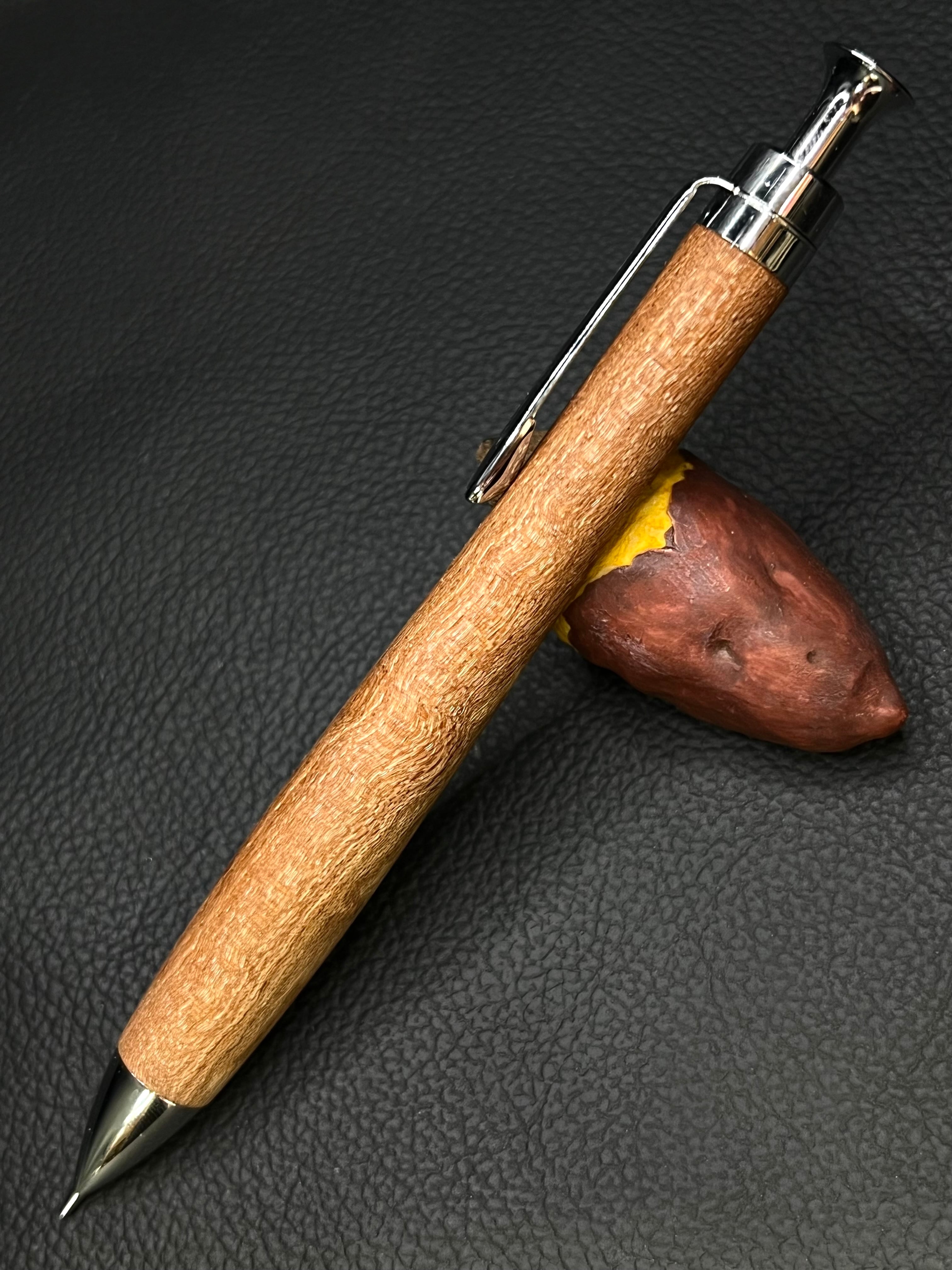 11 欅（ケヤキ）極上玉杢 【キャンセル品の為20％オフ】 | こぶた工房