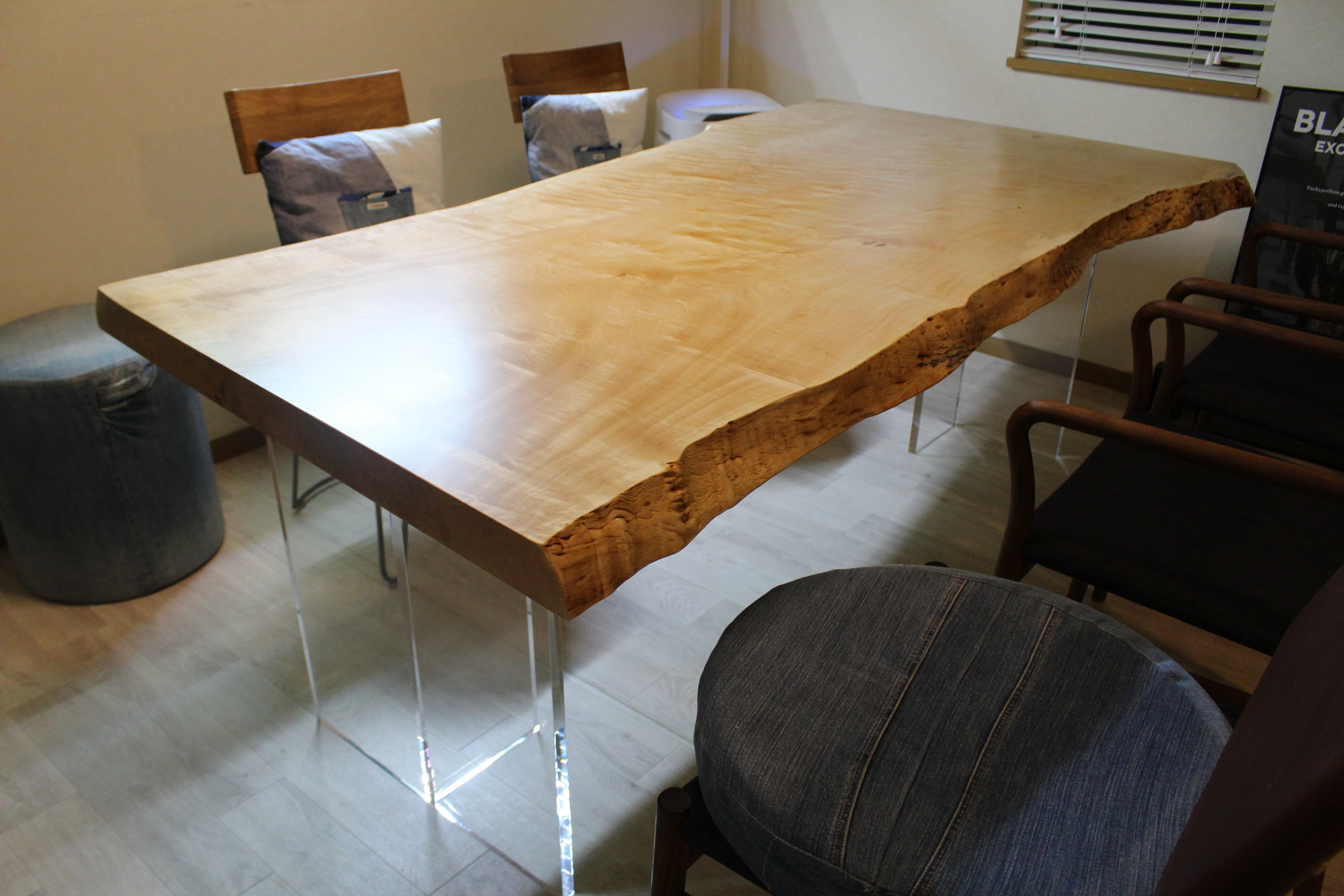 アクリルT字脚 2台1セット | 千年家具 - 一枚板 テーブル専門店