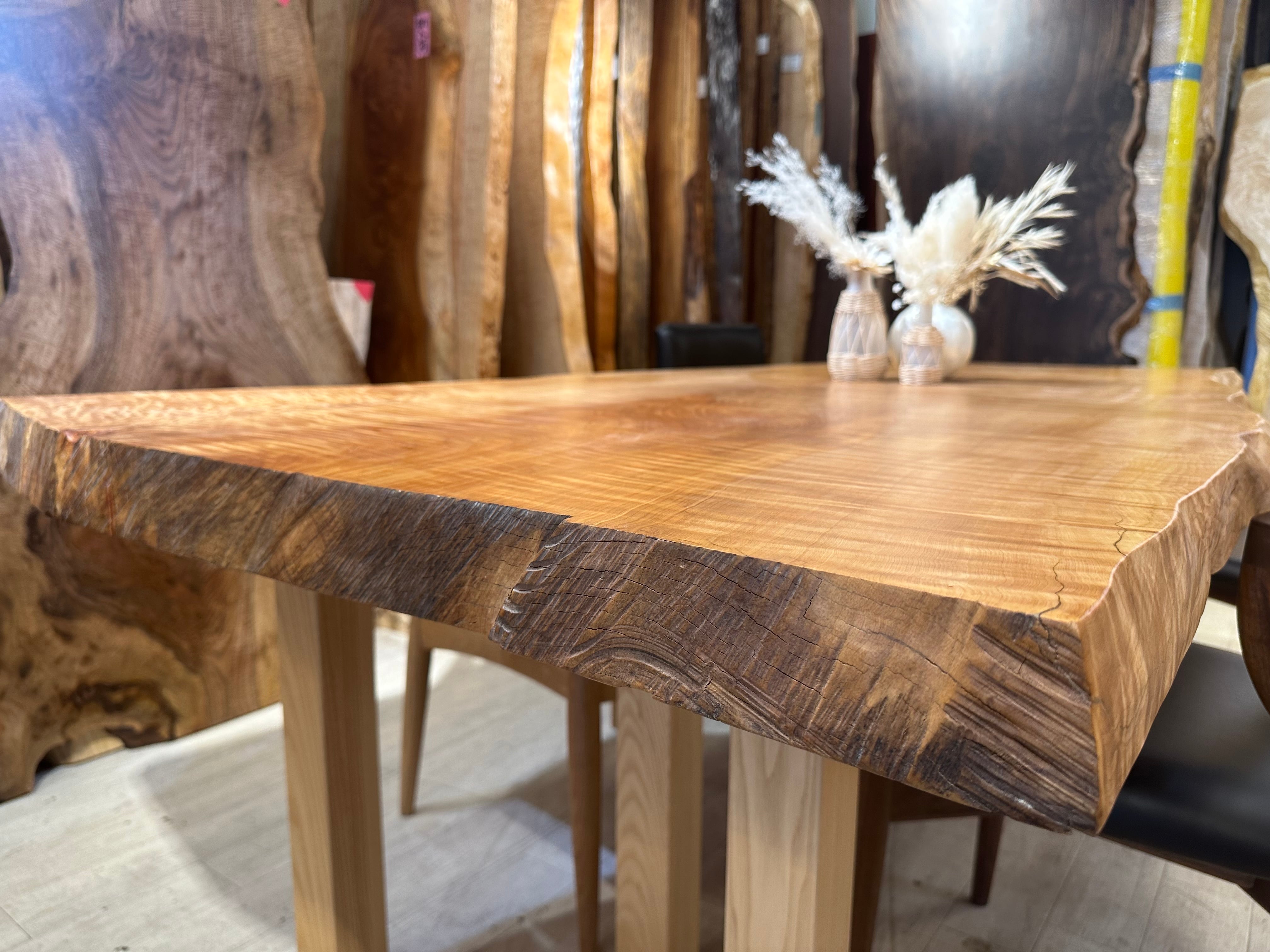 全面杢】栃（トチ）_2020×770-930-960×63_浅草本店_テーブル天板/一枚