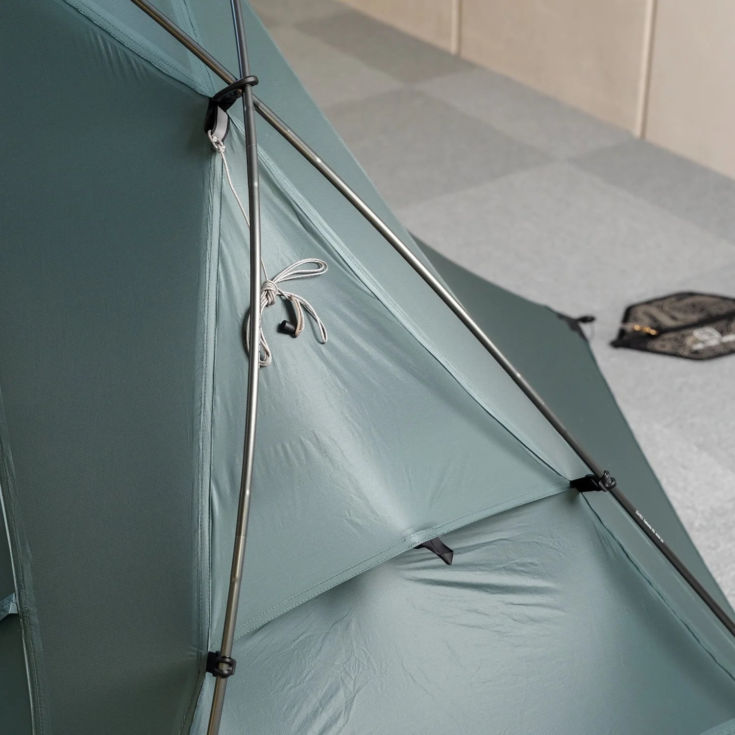 Pre Tents Wings Pewter | sotosotodays