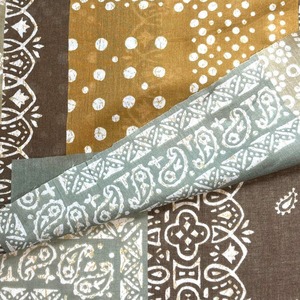 Cdr425-2◆1m◆SM◆綿100%ローン生地◆パッチワークペイズリー調