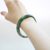【内径 約60mm】 komaru green 翡翠バングル A貨翡翠 jd_bg1547