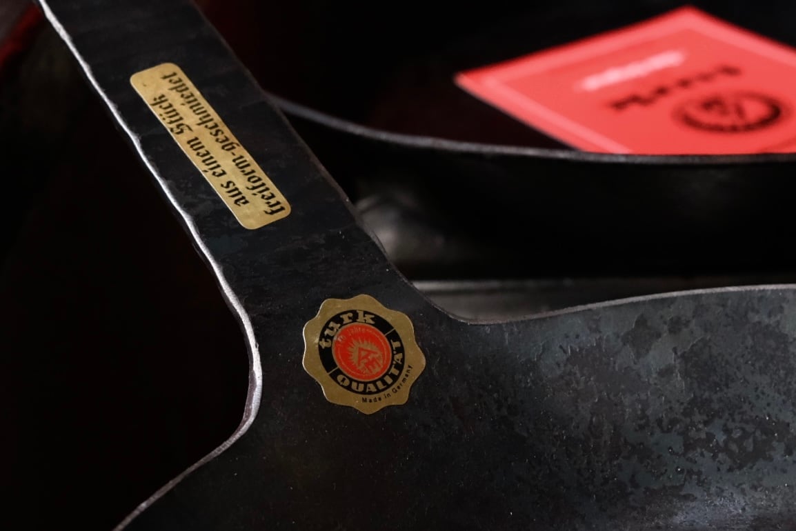 ドイツ製 1857年創業 turk社のCLASSIC FRYINGPAN 20 (ターク クラシックフライパン 2号 20cm) 鍛造鉄フライパン / IH・オーブン使用可