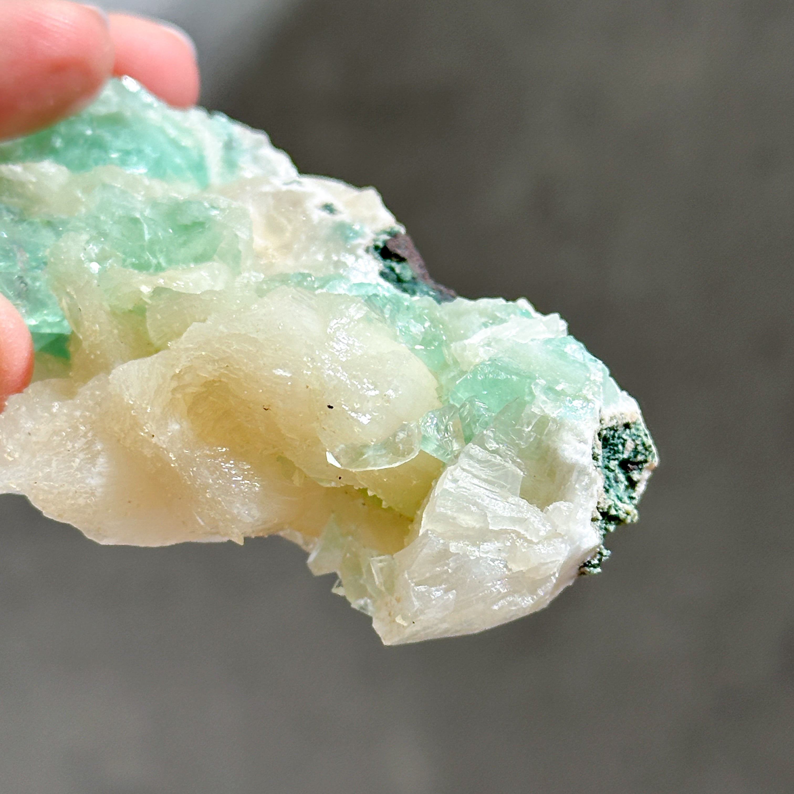 グリーンアポフィライト＆スティルバイト 83◇ Green Apophyllite
