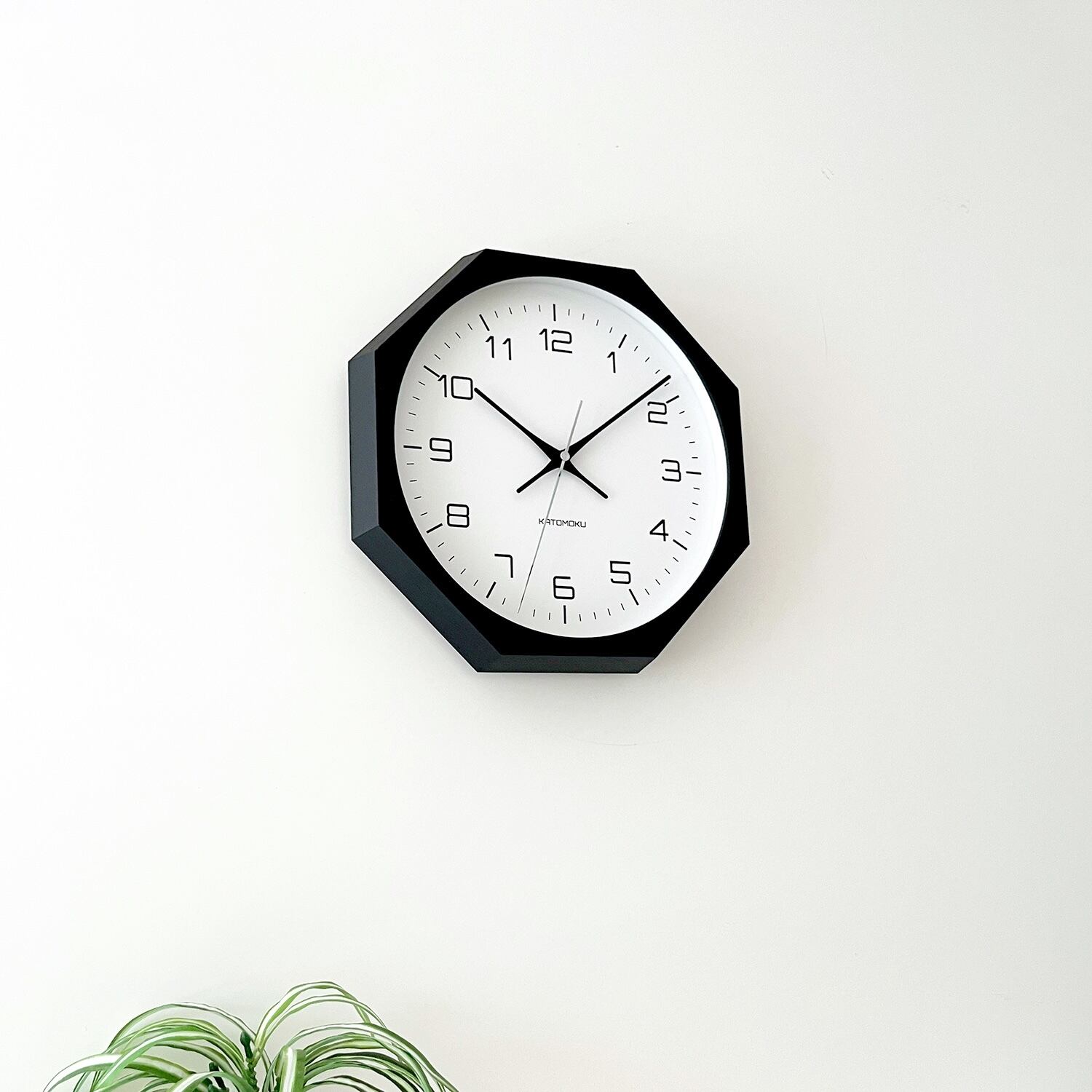 KATOMOKU muku clock 11 八角形 ブラック km-94BK8 掛け時計 | 加藤