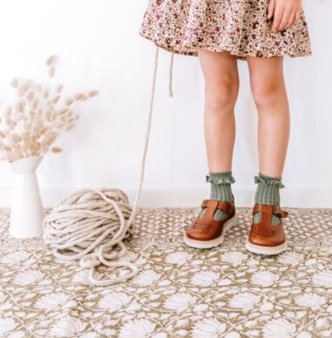 即納【Collegien】コレジアンPauline - Lightweight Ribbed Socks with Broderie Anglaise - Aigue Marine