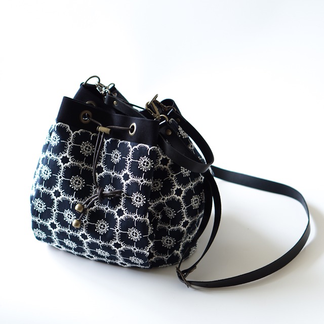 ドローストリングバッグ　anemone　ネイビー