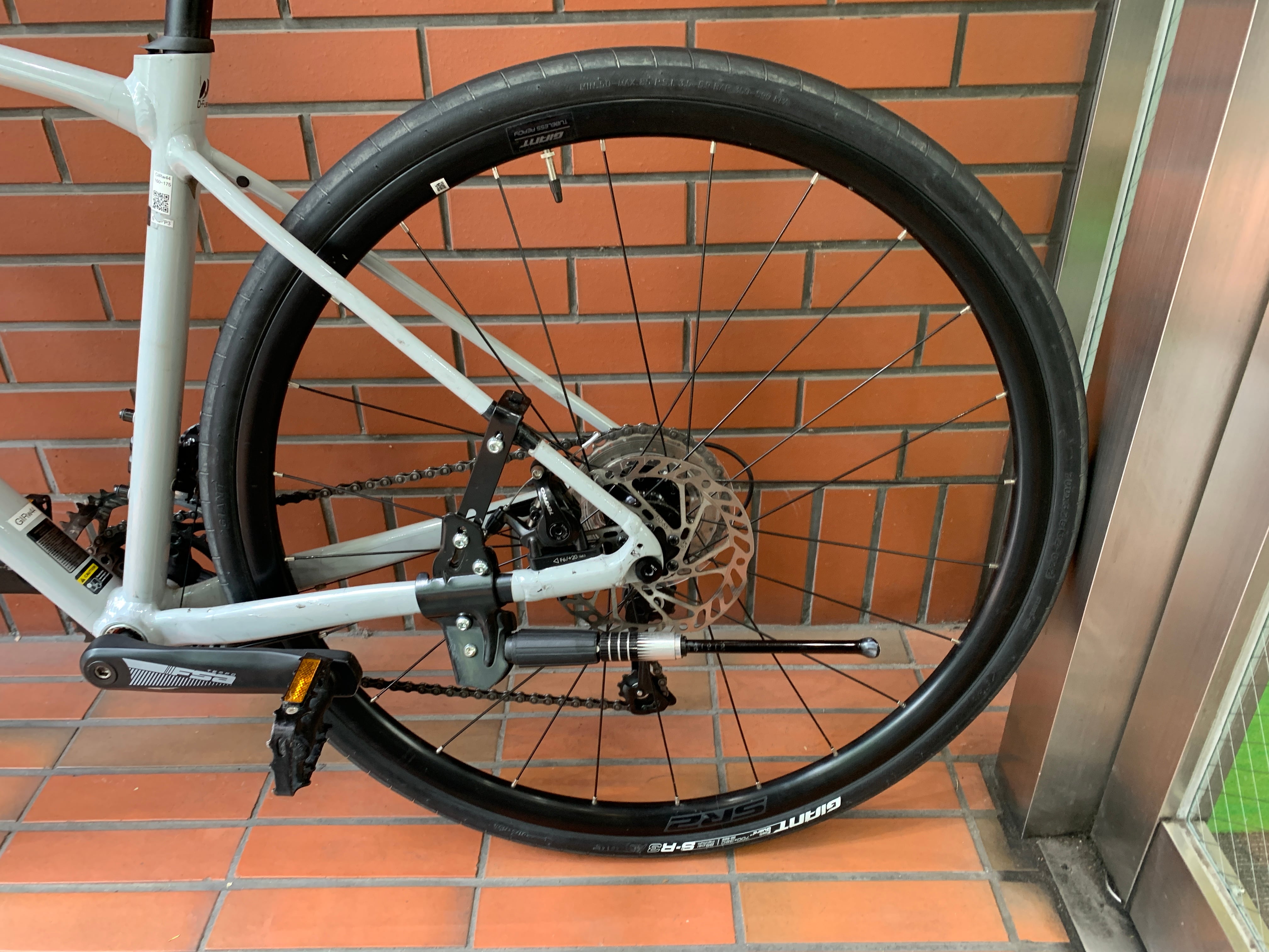 GIRw44) Giant CONTEND AR 4 (Claris) ジャイアント ロードバイク 中古