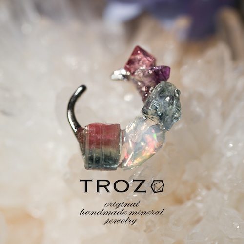 【001 Mistic Bloom Collection】 Integration Ear Cuff トルマリン × オパール × アクアマリン × アメジスト × スピネル 鉱物原石 イヤーカフ 天然石 アクセサリー (No.3612)