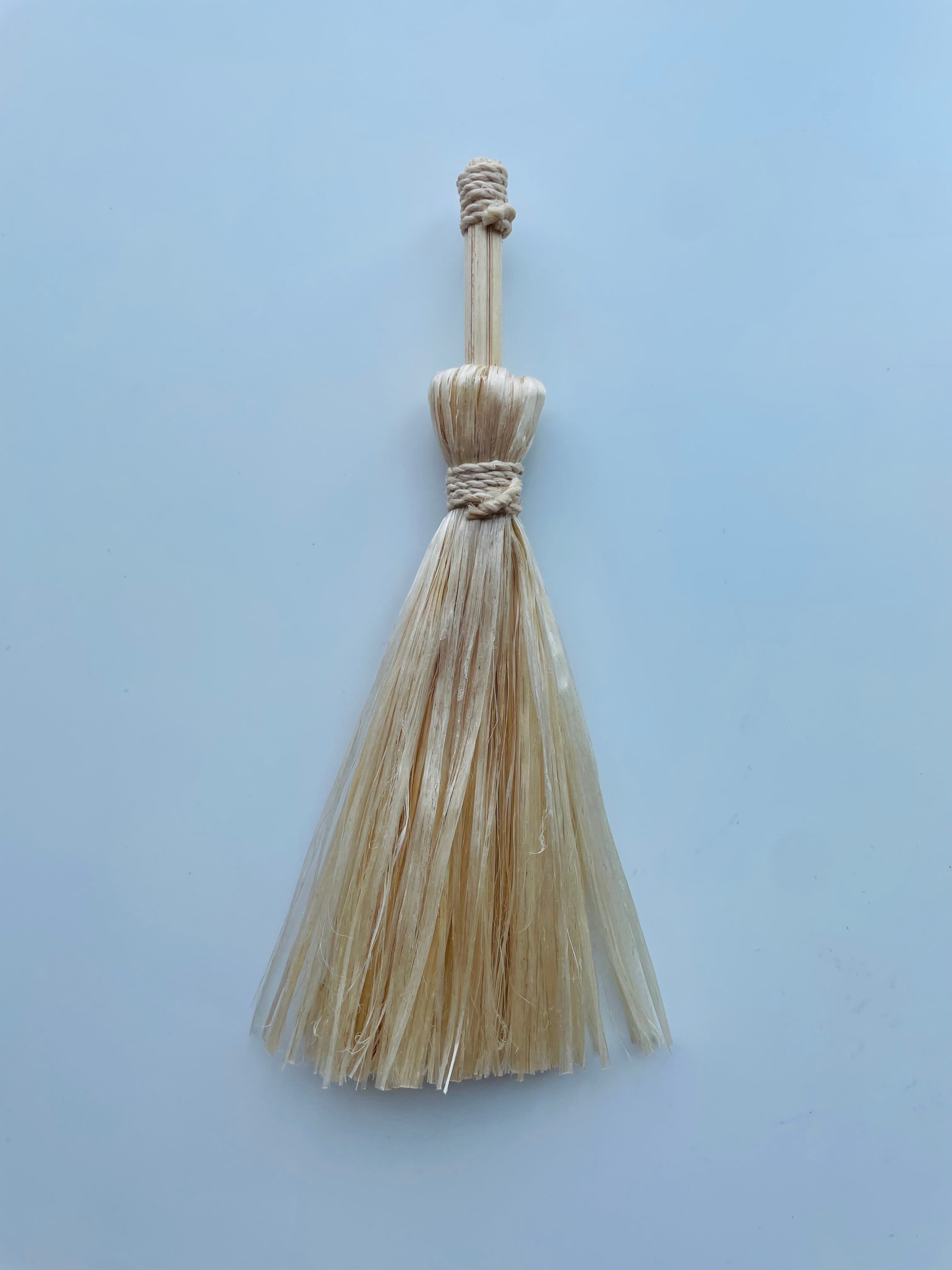再入荷】精麻祓いほうき ～心身を整える神聖な道具～ | SATYA
