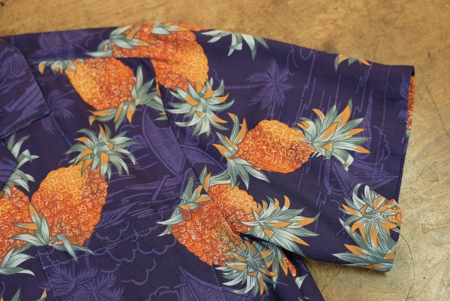 3525 PARADISE FOUND パイナップル柄 MADE IN HAWAII レーヨン アロハ