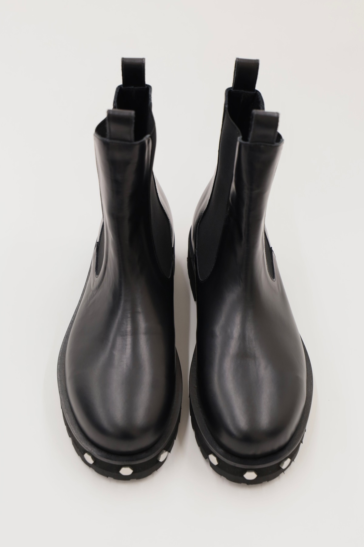 BLACK SPACE BOOTS | OUAT