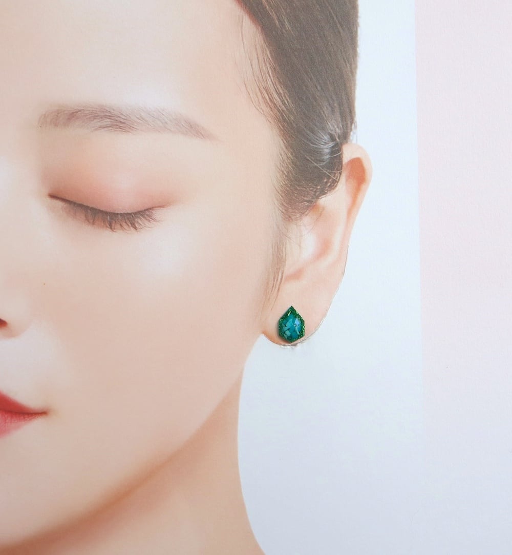 jewel】ジュエル ターコイズ ラメ レジン ピアス グリーン 天然石 原石