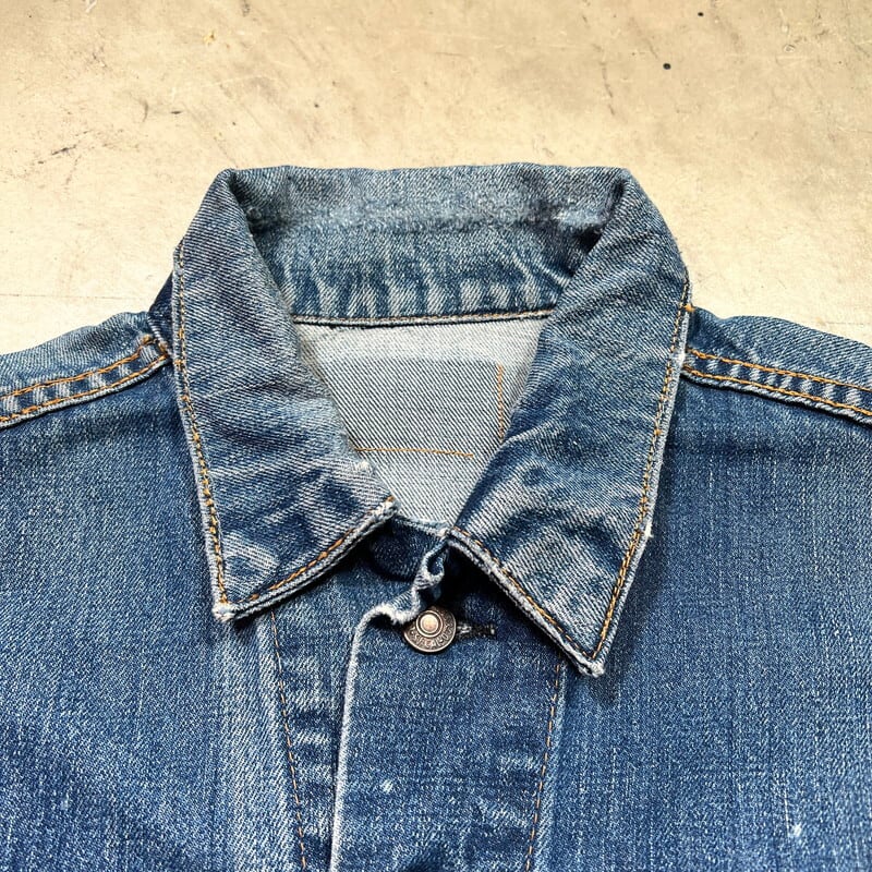 's~ LEVI'S リーバイス  デニムジャケット Big E 均等V トラッカージャケット 4th レインボーステッチ  刻印 USA製 ~位 希少 ヴィンテージ BA RMH   agito vintage powered by BASE