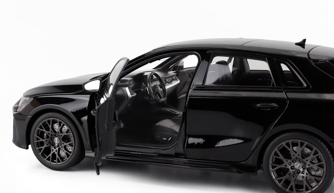 ミニカー 1/18 アウディ A3 ワゴン ノレブ NOREV 1/18 AUDI A3 RS3