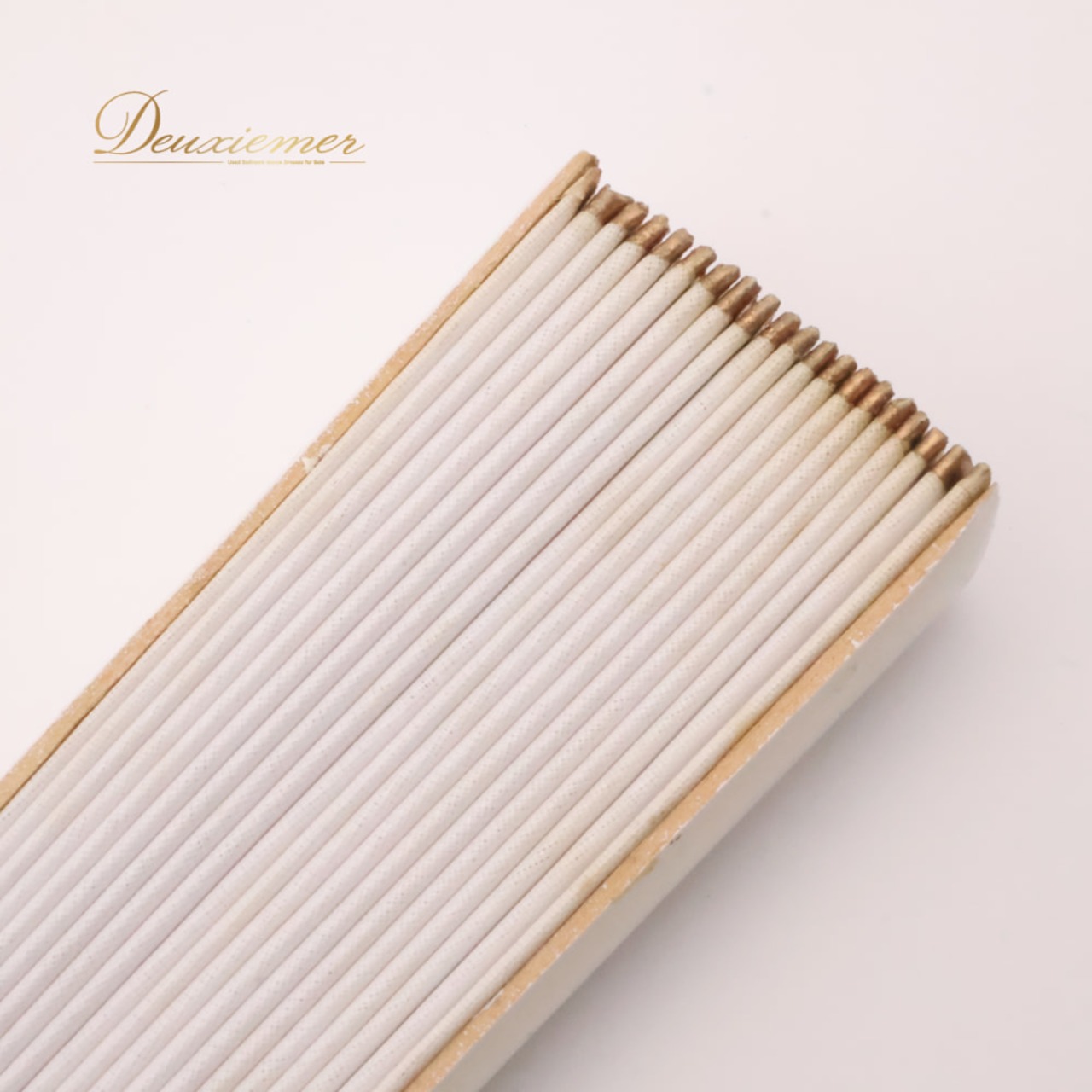 フラメンコ 小物 Abanico Español 32cm アバニコ ホワイト系 ベージュ系 ゴールド系 扇子 せんす 白 クリーム色 柄 模様 小道具 ダンス小物 練習 レッスン 舞台 発表会 イベント ダンス ステージ フラメンコ小物 明るい シンプル